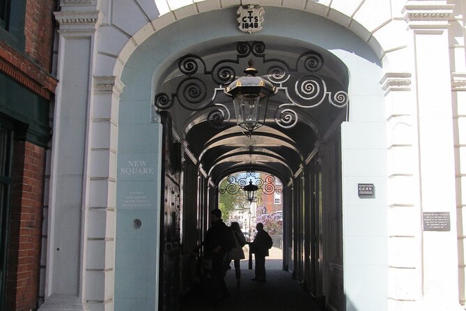 Law in London Private Tour - The Rolls Building and major commercial disputes