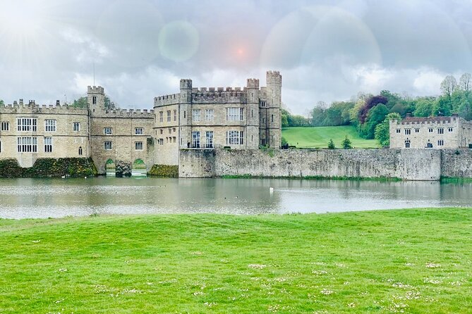 Leeds Castle and Canterbury - Day Tour from Brighton - Three hours among the towers and gardens of Leeds Castle