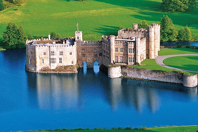 Leeds Castle Canterbury and Dover Private Tour from London - Leeds Castle and its 500 acres of grounds