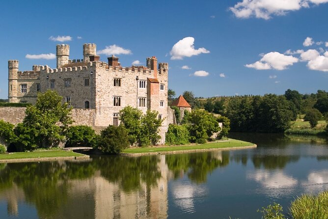 Leeds Castle, Cliffs of Dover and Canterbury Day Trip from London with Guided Cathedral Tour - What the coach ride adds to the day