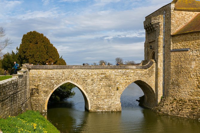 Leeds Castle, Cliffs of Dover and Canterbury Day Trip from London with Guided Cathedral Tour - Who will enjoy this day trip most?