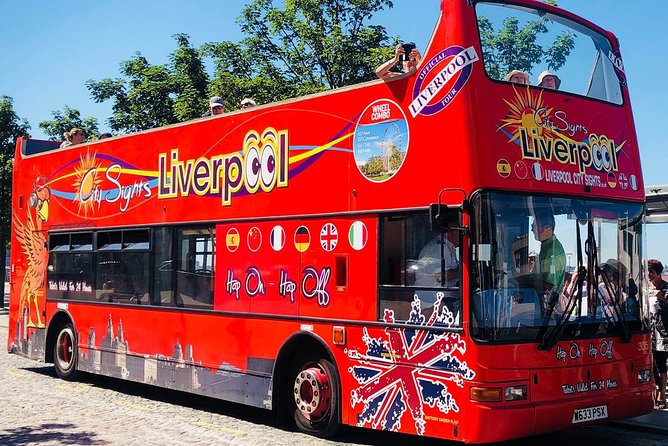 Liverpool: "Blue Route" - City & Beatles Tour - Start at Royal Albert Dock on the Blue Route