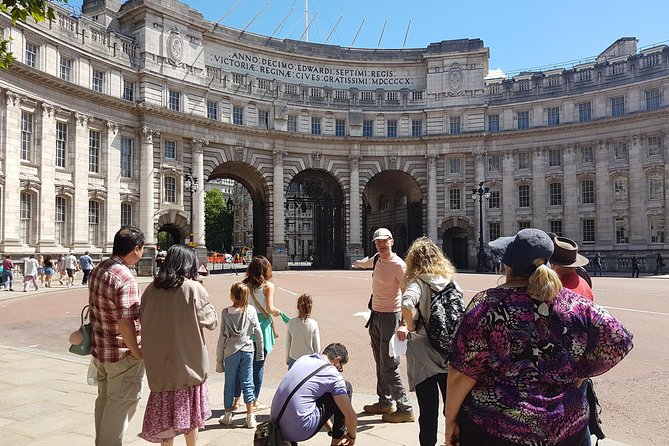 London 30 Top Sights with Fun Local Guide - London Bridge and the final view