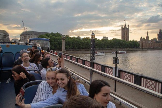 London by Night Sightseeing Open Top Bus Tour with Live Guide - St. Paul’s Cathedral, the Tower of London, and Tower Bridge