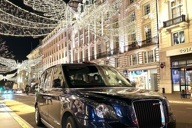 London by Night Taxi Tour - Trafalgar Square begins the evening