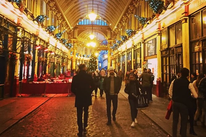 London Christmas Carol & Charles Dickens Small Group Walking Tour - Finding Scrooge’s counting house near old coffee houses