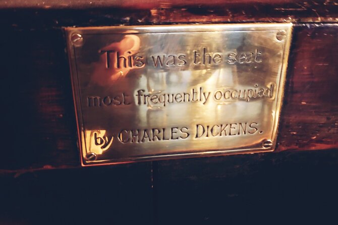 London Christmas Carol & Charles Dickens Small Group Walking Tour - Simpson’s Tavern and the question of Scrooge’s supper