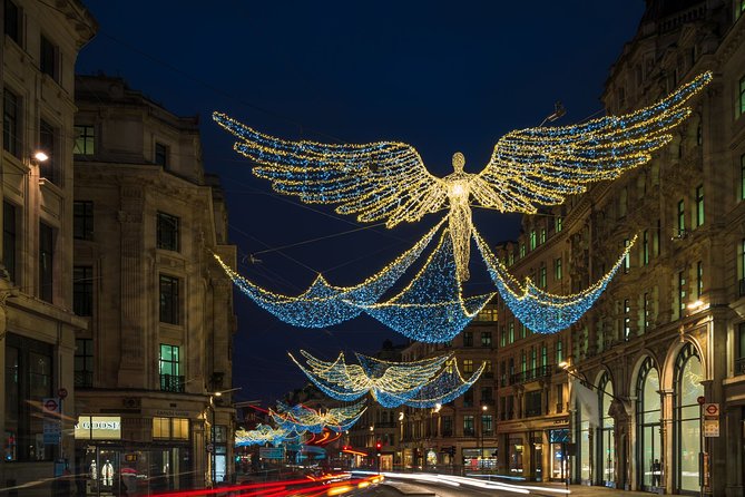 London Christmas Eve Illuminations Guided Tour by Night - Westminster Abbey and Big Ben after dark