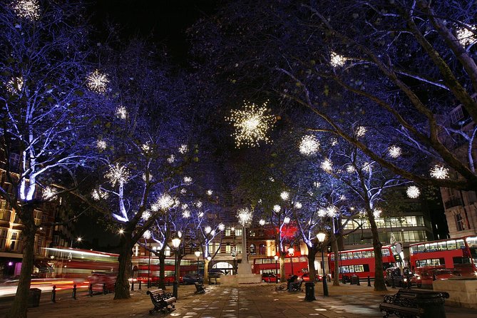 London Christmas Lights Tour by Vintage Double-Decker Bus - Piccadilly Circus, Oxford Street, and Regent Street