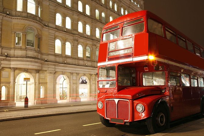 London Christmas Lights Tour by Vintage Double-Decker Bus - Big Ben, Westminster Abbey, and Downing Street