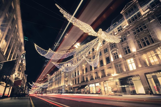 London Christmas Lights Tour by Vintage Double-Decker Bus - The guide matters as much as the lights