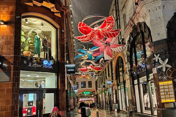 London Christmas Sparkle Private Walking Tour - Mayfair, Savile Row, and the cost of looking sharp