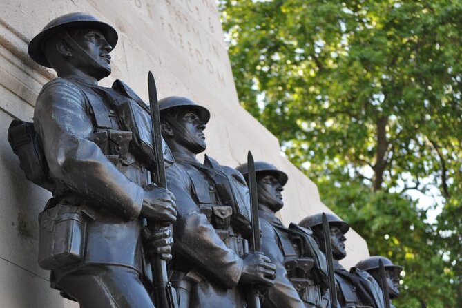 London: Churchill & World War 2 Walking Tour - The Cenotaph and public remembrance