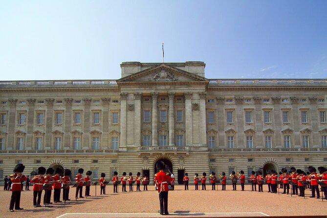 London Essential 2 hour introductory Walking Tour With a Londoner - A fast way to get your London bearings