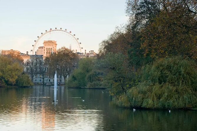 London Essential 2 hour introductory Walking Tour With a Londoner - Clarence House and St. James’s Palace