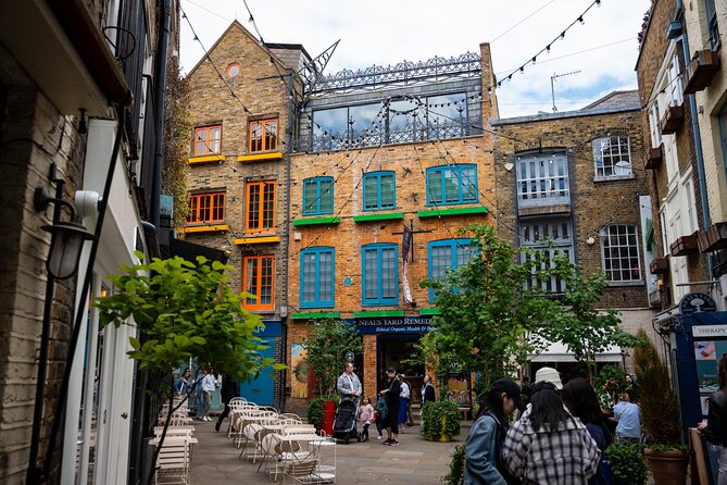 London Foodie Adventure:More than 10 dishes with Sherpa Food Tour - Wardour Street and the Spirit of Soho mural