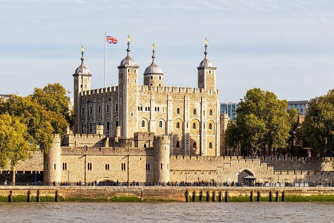 London Full Day Sightseeing Tour with London Eye - Seeing London from the coach