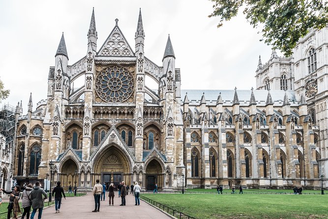 London: Guided Tour Westminster Abbey + Optional Parliament Entry - Guide quality matters more than the brochure