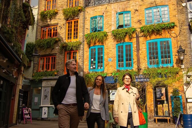 London Half Day Tour with a Local Guide: Private & Custom - Camden Market and locally brewed beer