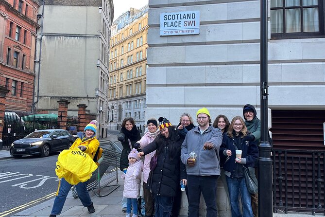 London: Harry Potter Walking Tour with Platform 9 3/4 - Embankment to the Ministry of Magic