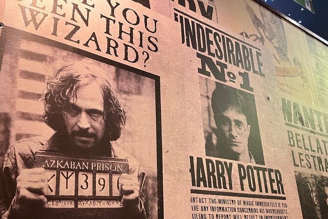 London: Harry Potter Walking Tour with Platform 9 3/4 - Leicester Square, Trafalgar Square, and the big-screen connections