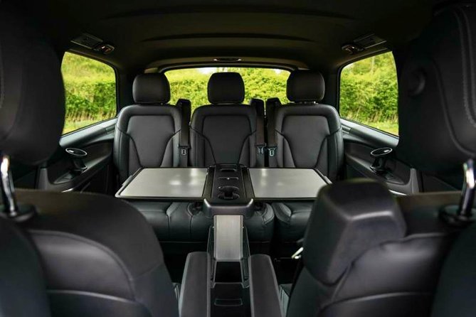 London Heathrow Airport (LHR) to Lincolnshire Luxury Transfers - Booking, Changes, and Timing