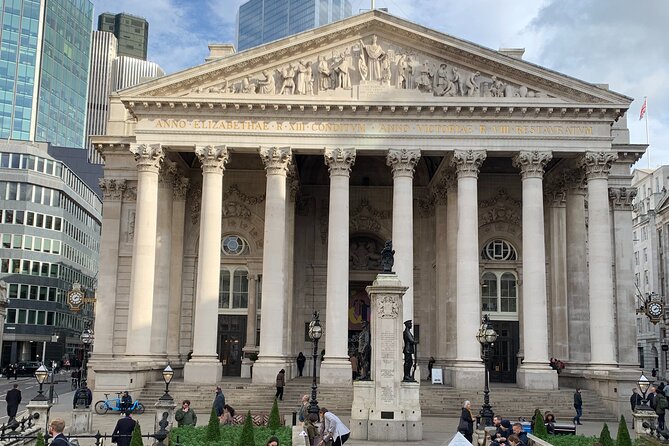 London Highlights Family-Friendly Walking Tour with Top Guide - Seeing St. Paul’s Cathedral from the City