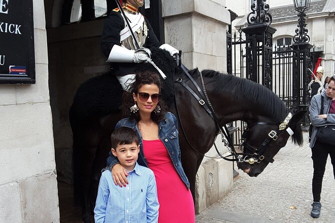 London Highlights Family-Friendly Walking Tour with Top Guide - Westminster Abbey and the story of British coronations