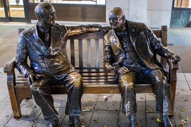 London in a Day Walking Tour from the Tower to Kensington - Fleet Street and London’s literary side
