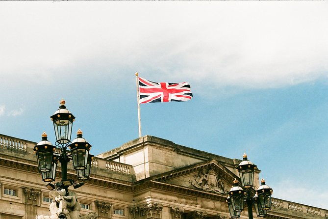 London In One Day - A Private & Bespoke Tour Itinerary - A royal start at Buckingham Palace