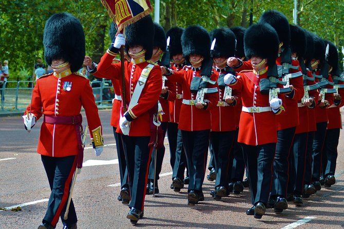London in One Day: Small Group Walking Tour - See 30+ Sights - Horse Guards Parade and the royal route