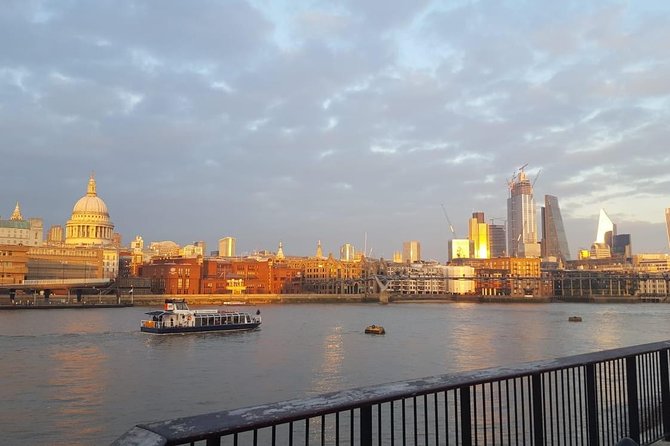 London Introduction Walking Tour - Whitehall, Horse Guards, and Downing Street