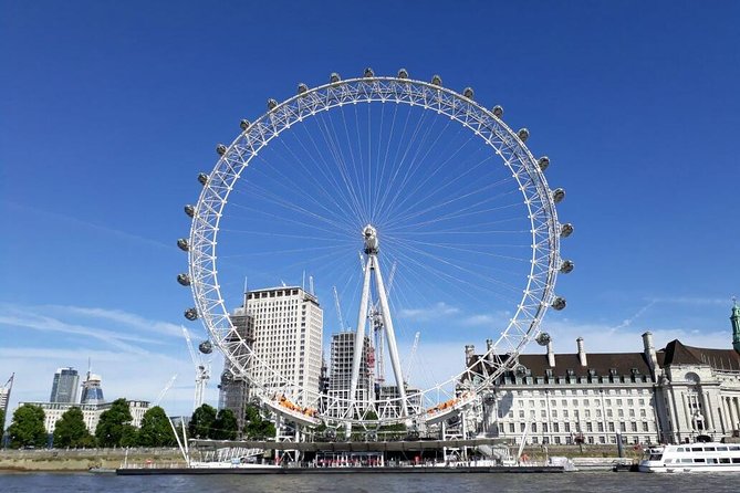 London Landmark Walking Tour & Ride The London Eye - London Bridge and the view toward Tower Bridge