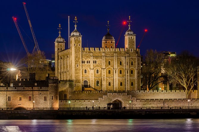 London Photography Masterclass - Private Photography Lesson - Crossing Waterloo Bridge toward Southbank