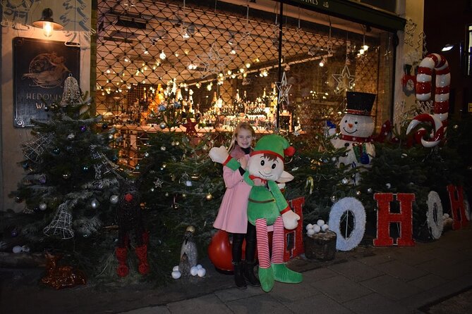 London Private Christmas Lights Taxi Tour with Pick Up - Bond Street adds an elegant contrast