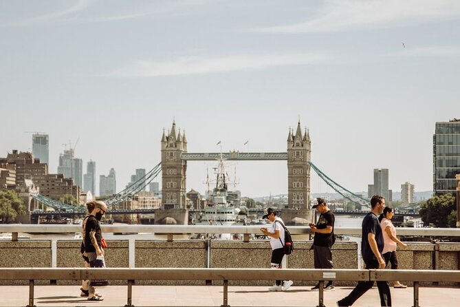 London Private Layover Tour with a Local Guide: Tailored to Your Interests - Borough Market and a proper London lunch