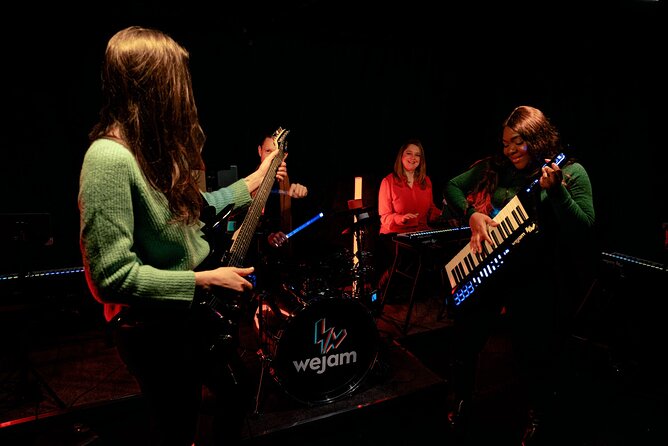 London: Rock On! Camden's Interactive Rockstar Experience - Recording the final jam