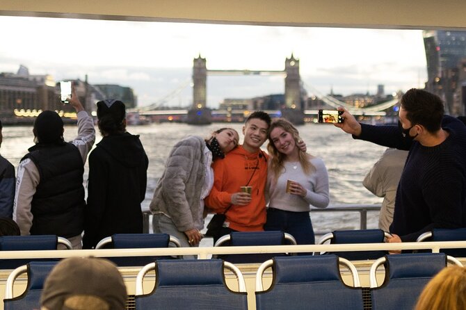 London Roundtrip Thames Cruise Uber Boat by Thames Clippers - Seating, weather, and onboard spending