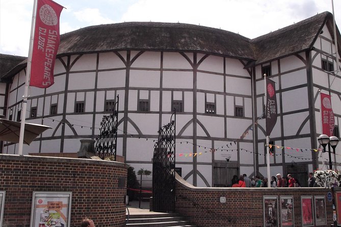 London Royal Highlights - Private Taxi Tour with Hotel Pickup - St. James’s Palace and the older royal quarter