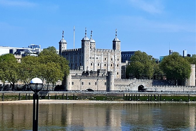 London Royal Highlights - Private Taxi Tour with Hotel Pickup - A tour built around short walks, not nonstop driving