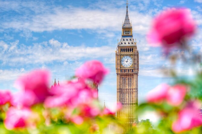 London’s Crown Secret: Self-Guided Royal Puzzle Quest - Churchill, cavalry, and the ceremony of Whitehall