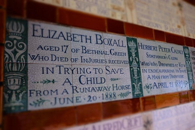 London's Hidden Gems and Secret History Private Guided Tour - Bank of England, the Royal Exchange, and Cornhill
