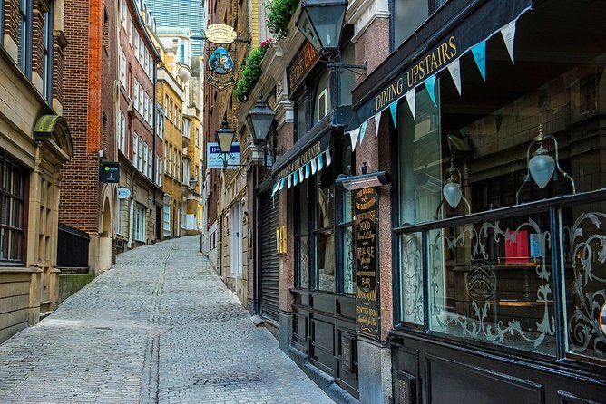 London’s Sweet Treats And Desserts Tour with a Local Tailored to Your Tastes - Fortnum & Mason adds polished British tradition