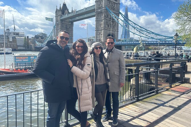 London Sightseeing Private Black Cab Tour with Hotel Pick Up - Guides who make the difference
