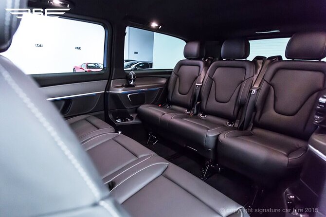 London sightseeing tour with a chauffeur driver - The Tower of London and Tower Bridge