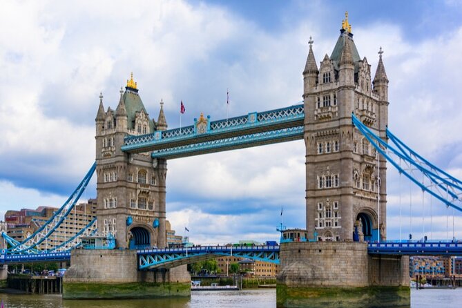 London Sightseeing Walking Tour with 30+ sights - Crossing to Westminster by Tube