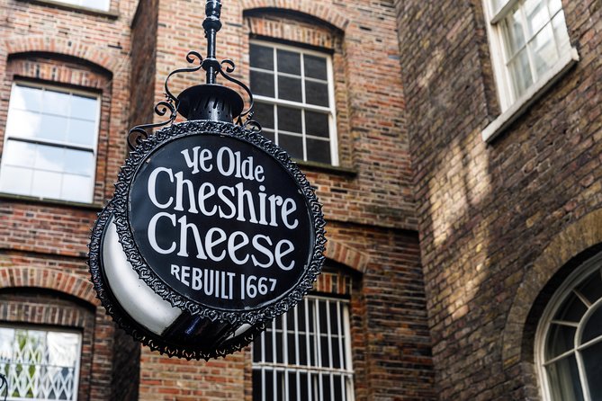 London Small Group Tour of Historical Pubs - Legal London and the Knights Templar