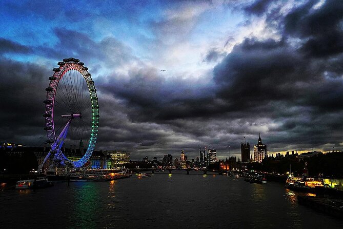 London Smartphone Photography workshop and tour - Walking the Thames with composition in mind
