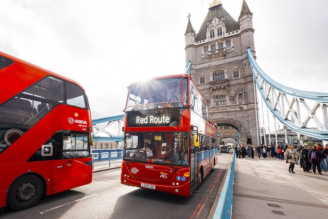 London Tour Hop-on Hop-off Bus with Optional Thames River cruise - What the London bus experience is really like