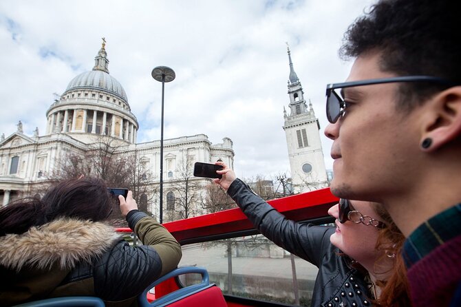 London Tour Hop-on Hop-off Bus with Optional Thames River cruise - Westminster, Big Ben, and the Thames cruise